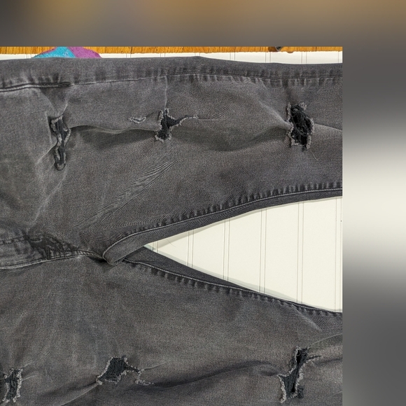 AEO Vintage Black Ripped Slim Fit Jeans - Picture 4 of 7